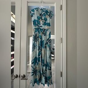 Soma Tropical Leaf Print | Flowy & Feminine